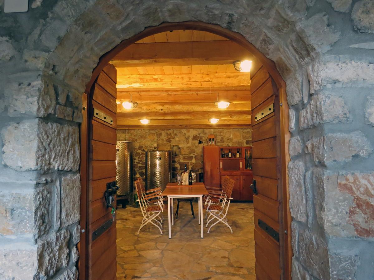 בית כפרי Estate & Winery San Duyevo *