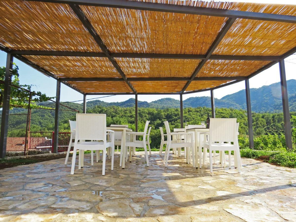 בית כפרי Estate & Winery San Duyevo *